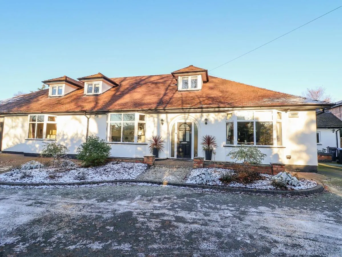 Holiday home Solway Villa Chester